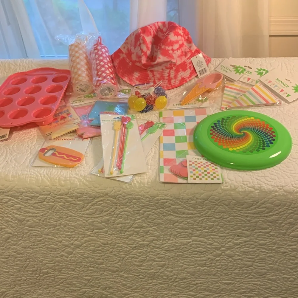 Summertime Party~Shower 27 Piece NEW Banners Hat Games ice cubes Frisbee & more